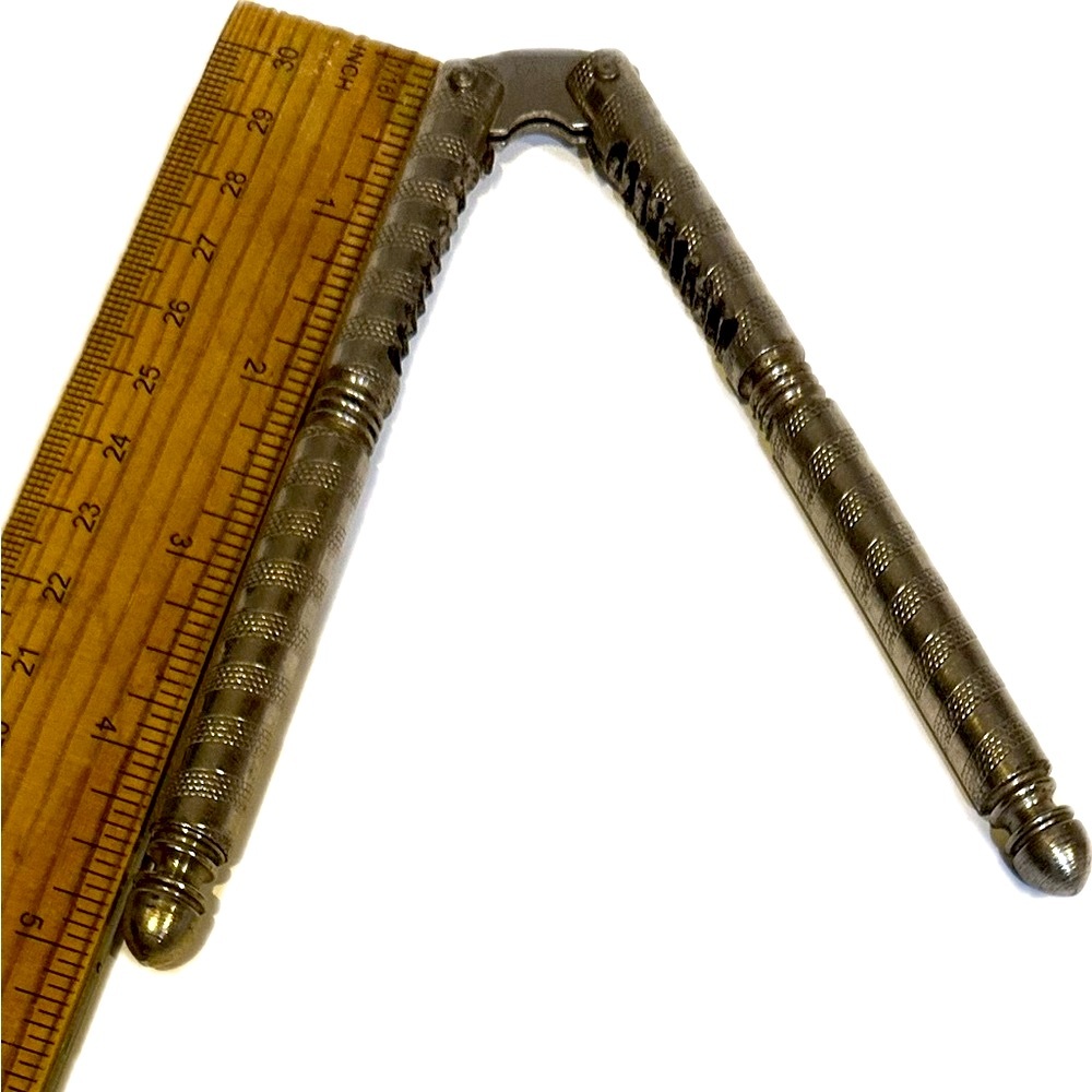 VTG HMQ HENRY QUACKENBUSH COMPANY METAL NUT CRACKER 5” PECANS ALMONDS PEANUTS